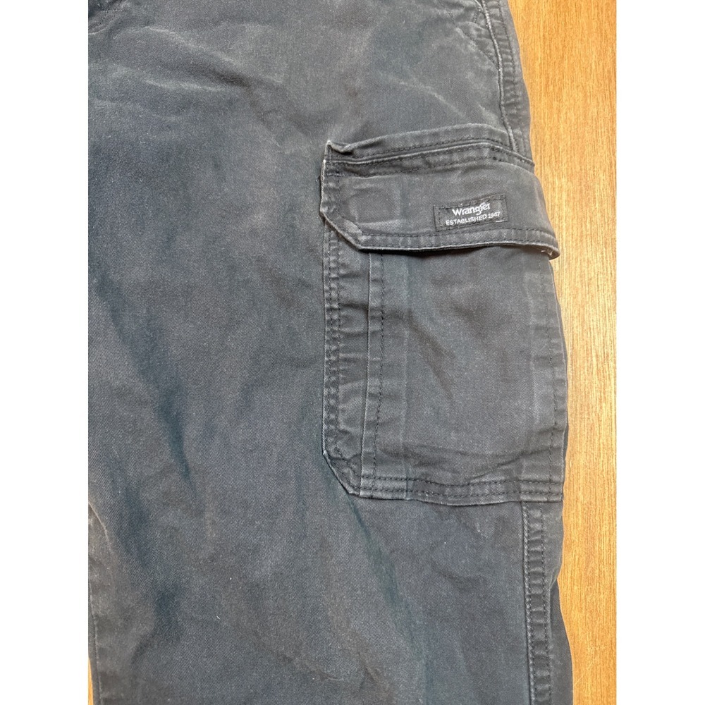 Wrangler Mens Relaxed Fit Cargo Pants Black Utility Workwear Trousers 34x34 - Picture 5 of 11